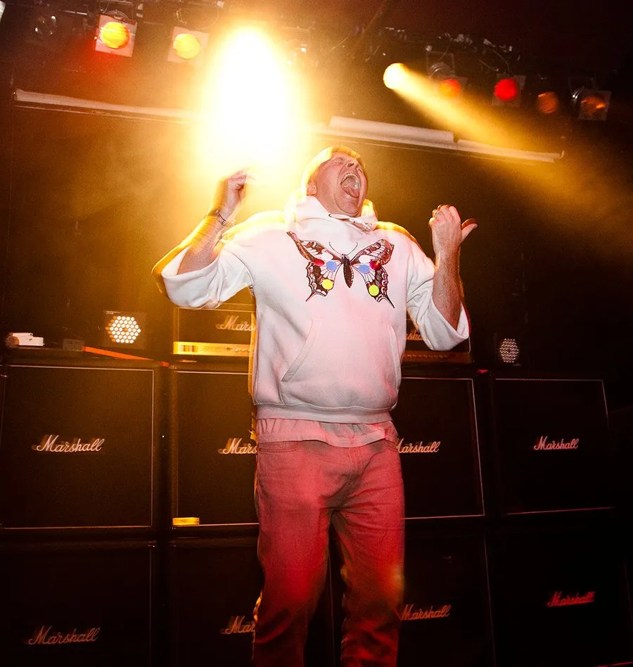 Jason Forrest performing live